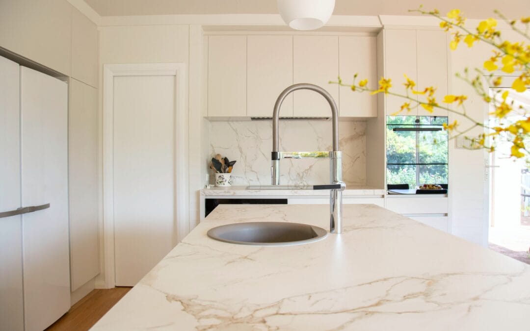 quartz-worktop-resized-1080x675